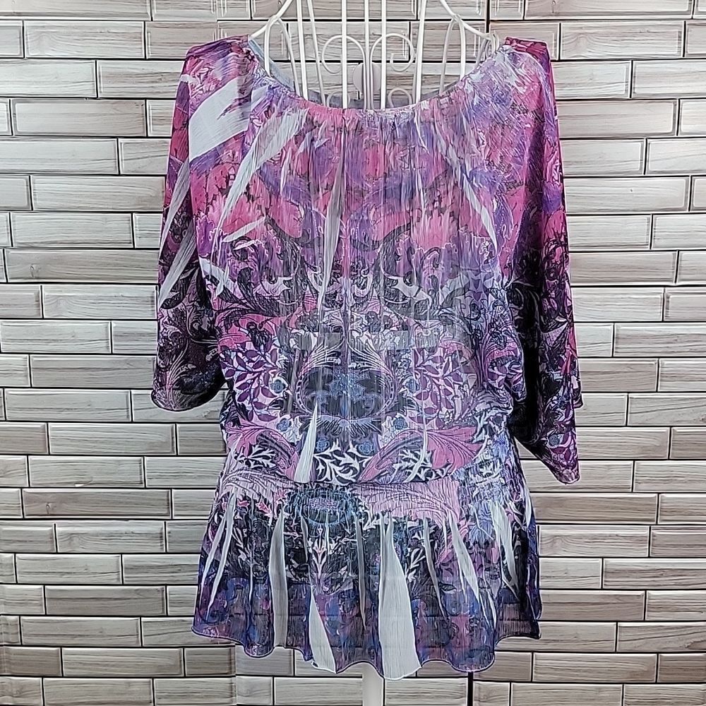 One World top  Size S - Picture 7 of 11